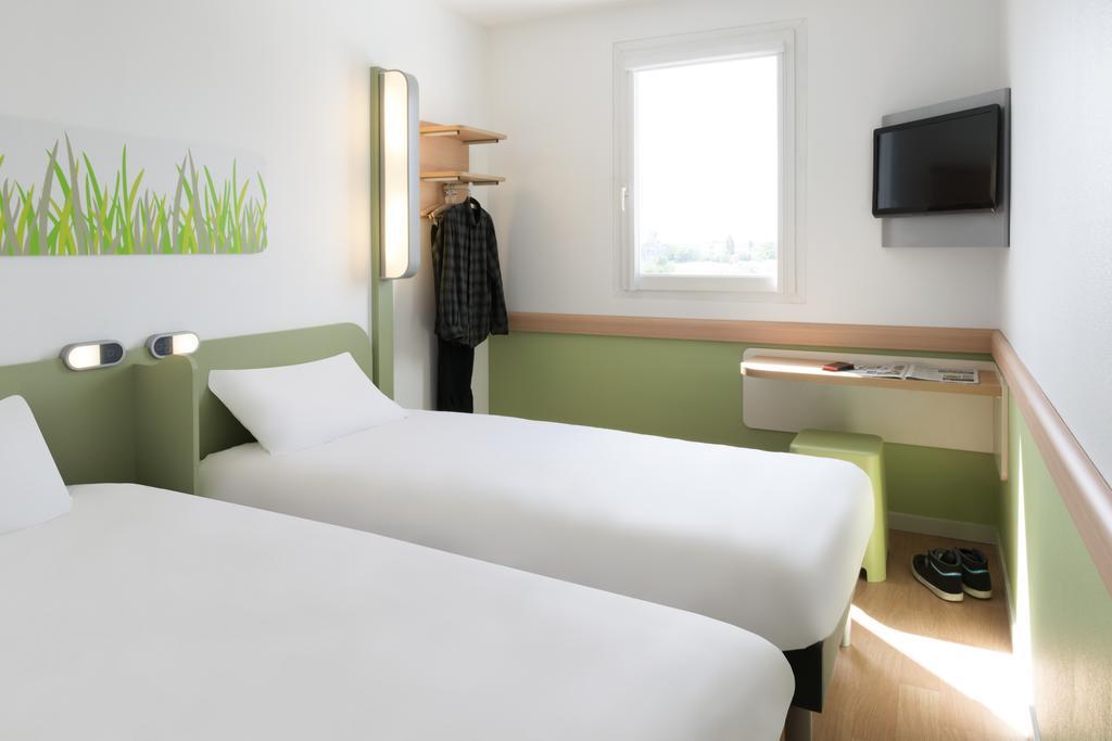 Hotel Ibis Budget Nantes Nord St Herblain Saint-Herblain Quarto foto
